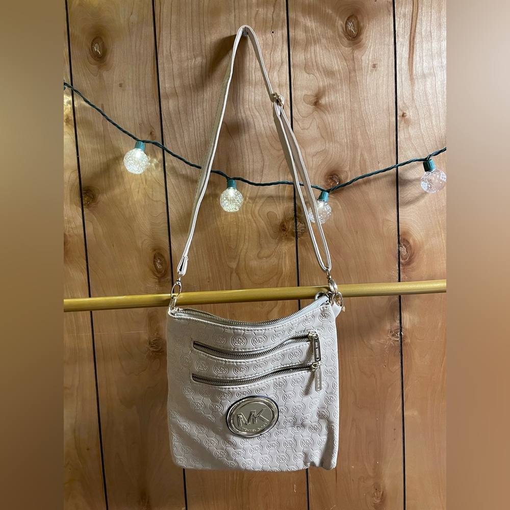 Micheal Kors crossbody suede purse!